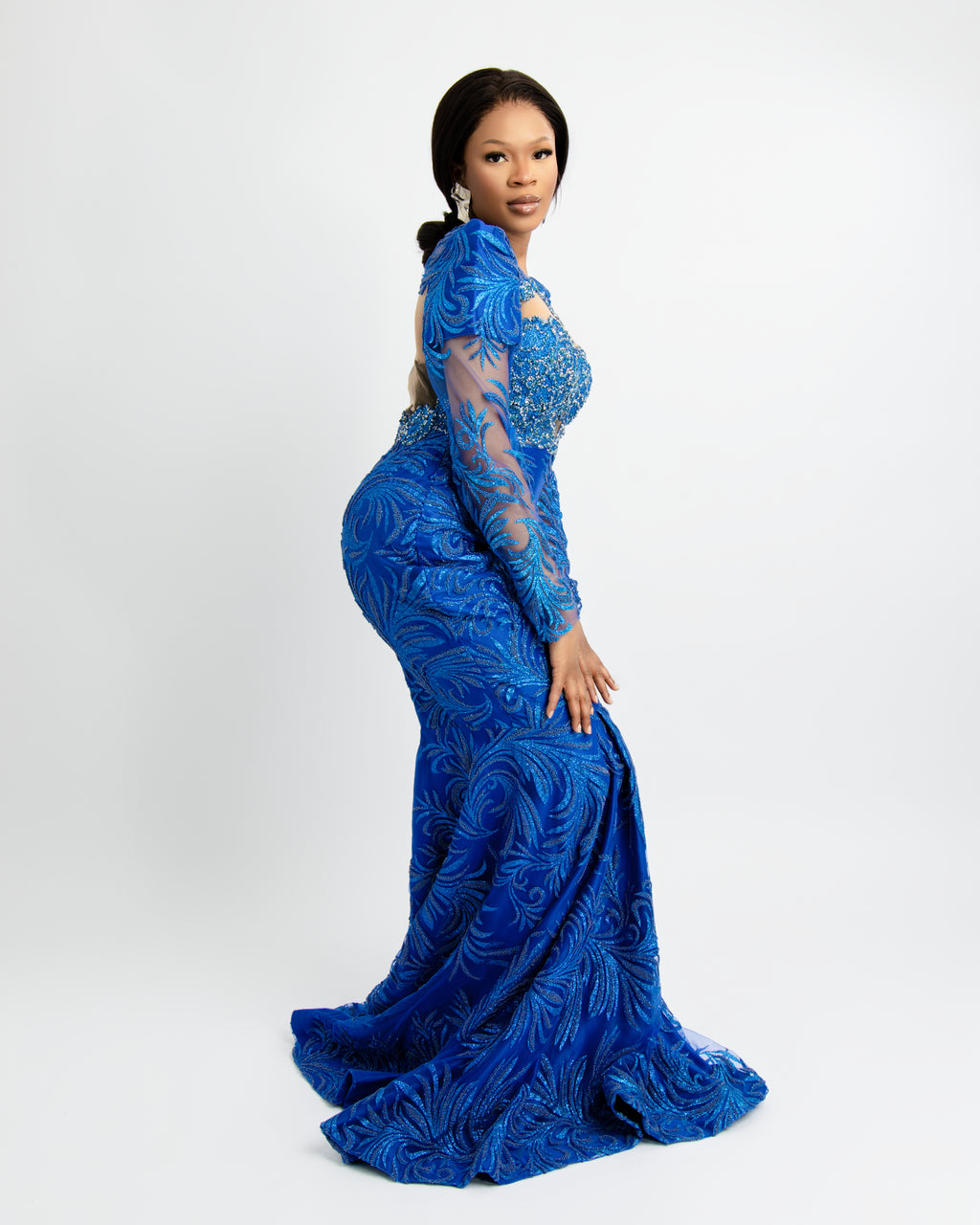 Royal Blue Beaded Mermaid Evening Gown – Luxury Long Sleeve Embellished Formal Dress for Weddings & Gala Events