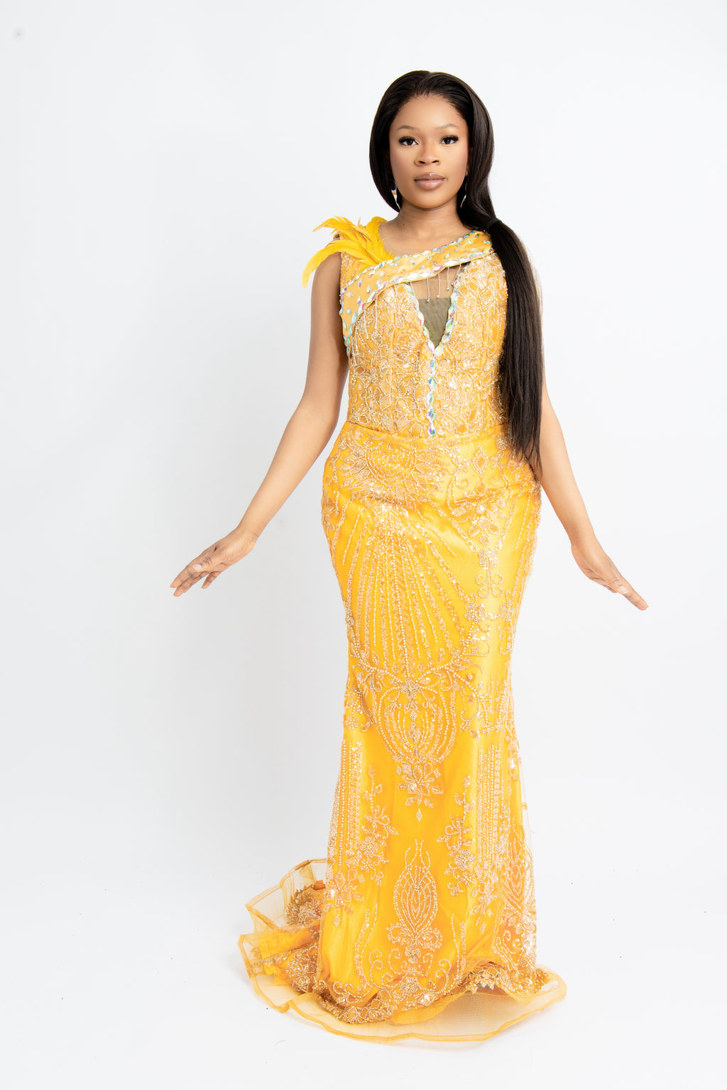 Luxury Yellow Beaded Mermaid Evening Gown – Elegant Feather Detail Formal Dress for Weddings & Gala Events